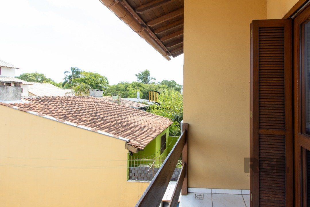Casa com 3 dormitórios, sendo 1 suíte para venda  no bairro Hípica