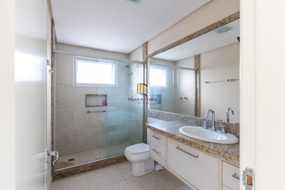 Casa de Condomínio 4 dormitórios no bairro Belém Novo