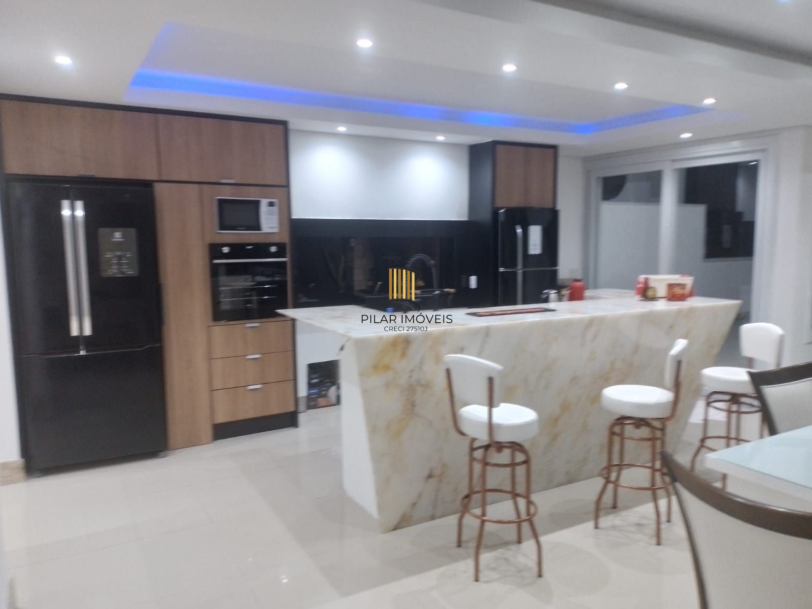 Excelente Casa à Venda no Condomínio Terra Ville