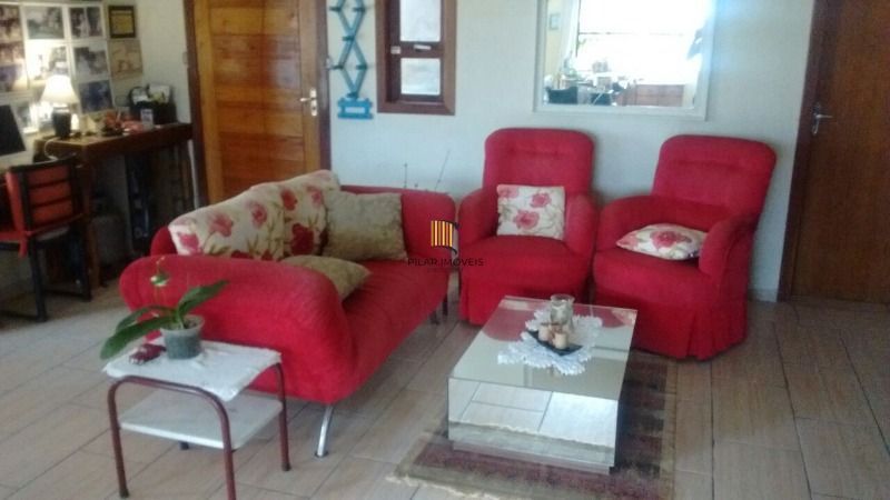 Casa para Venda - 200m², 3 dormitórios, 2 vagas - Centro