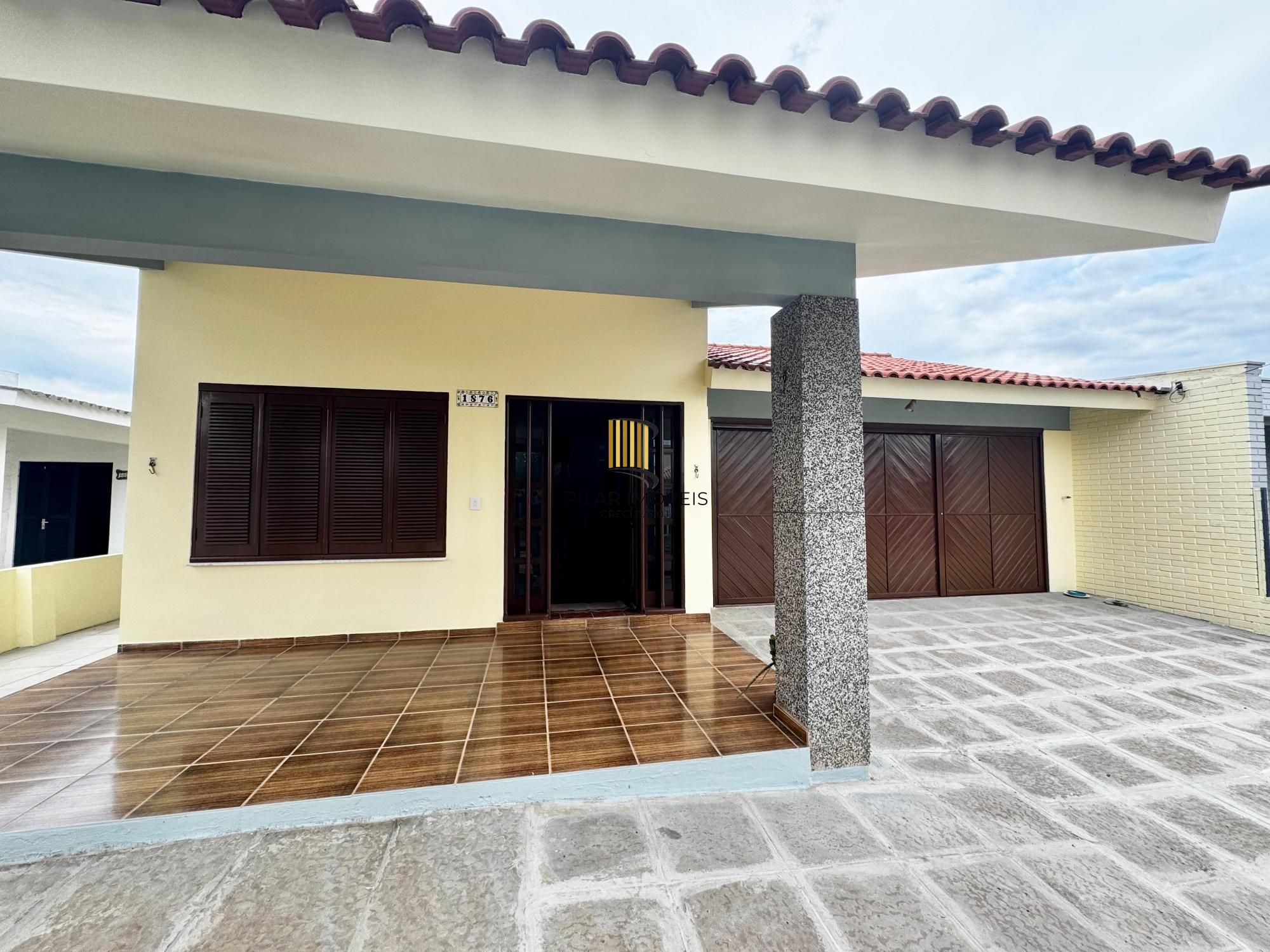 Casa 3 dormitórios no bairro Centro