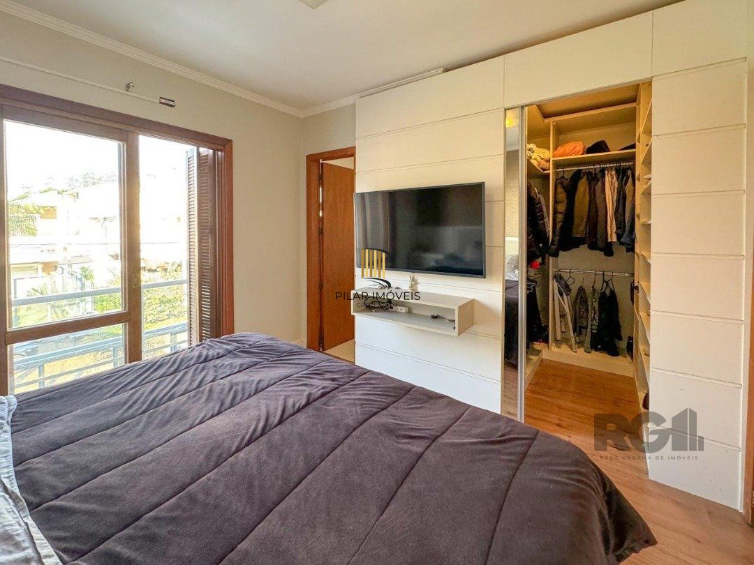 Casa para Venda - 135m², 3 dormitórios, sendo 1 suites, Hípica