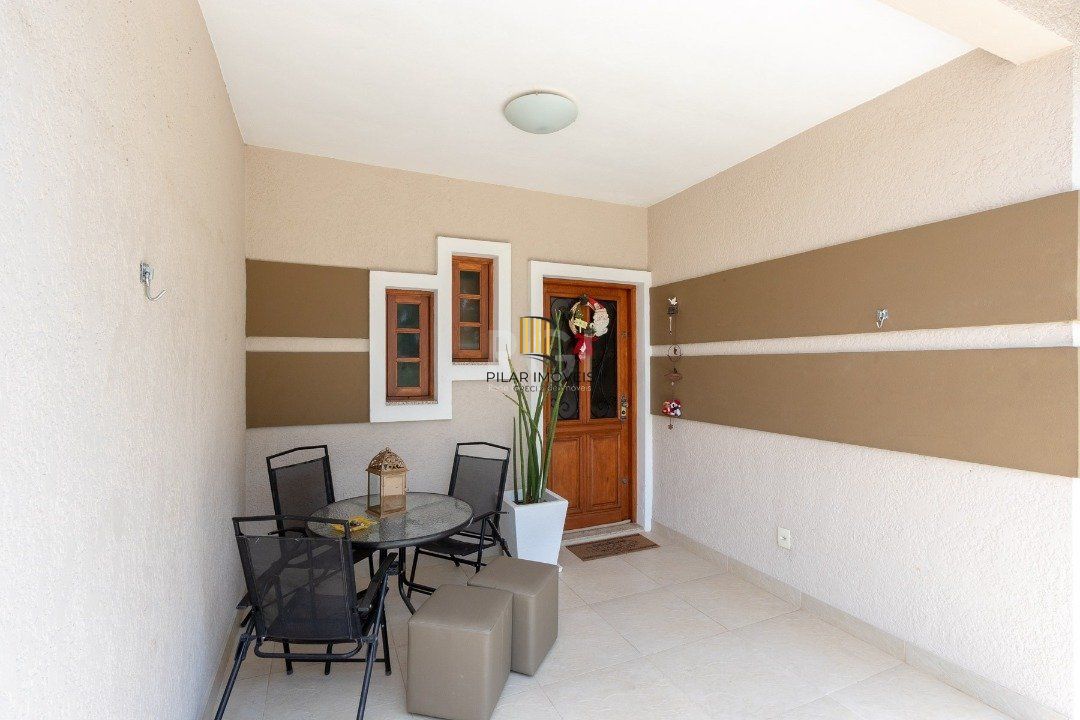 Casa Condominio para Venda - 139m², 2 dormitórios, sendo 2 suites, 1 vaga - Hípica