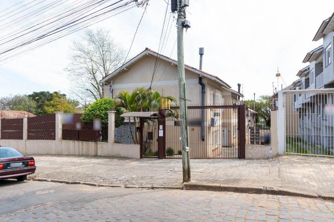 Casa Condominio para Venda - 102.9m², 3 dormitórios, sendo 1 suites, 2 vagas - Camaquã
