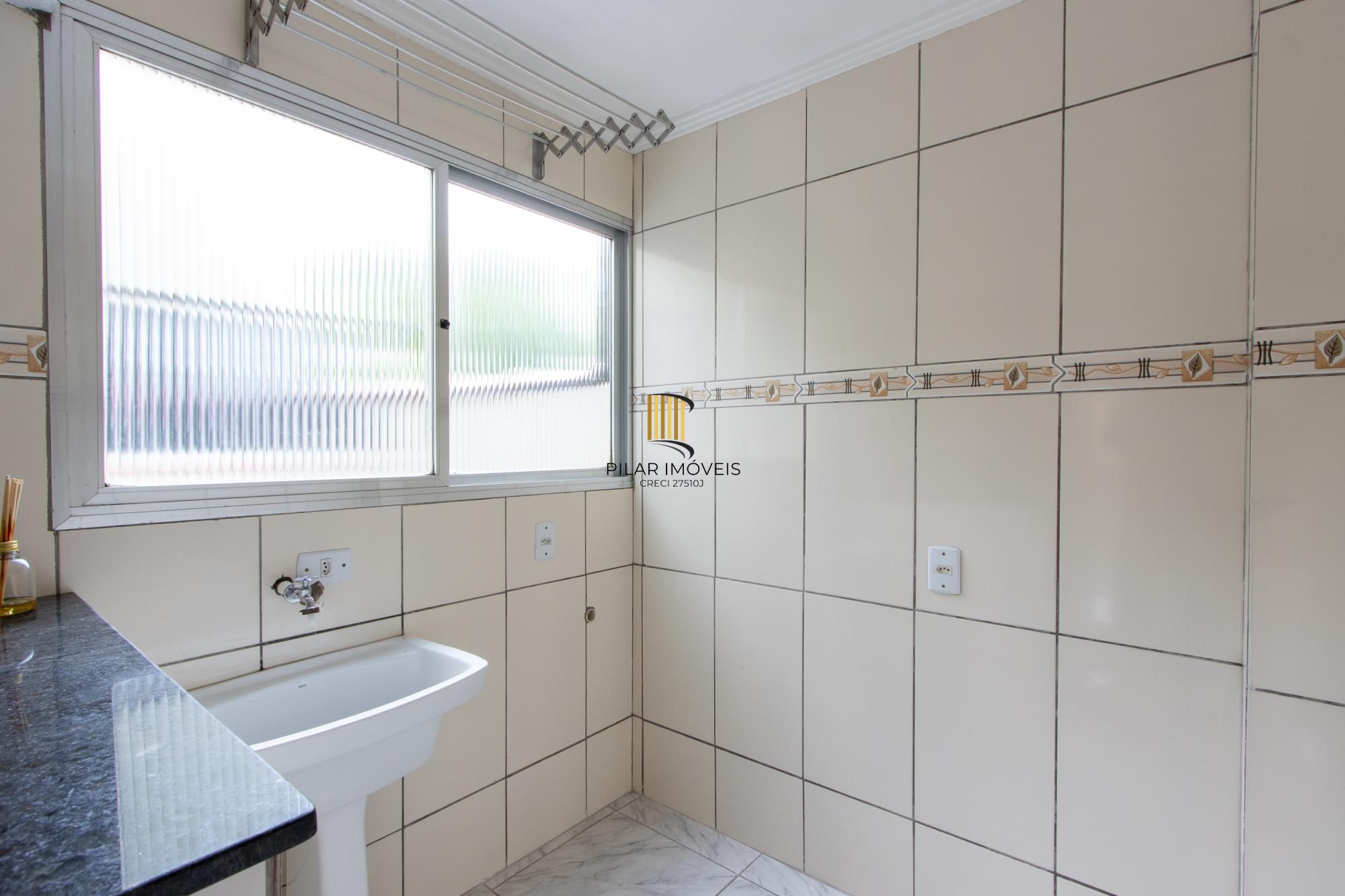 Casa 6 dormitórios no bairro Santa Tereza