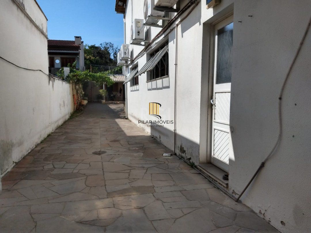 Casa para Venda - 322.4m², 2 dormitórios, 7 vagas - Cristal