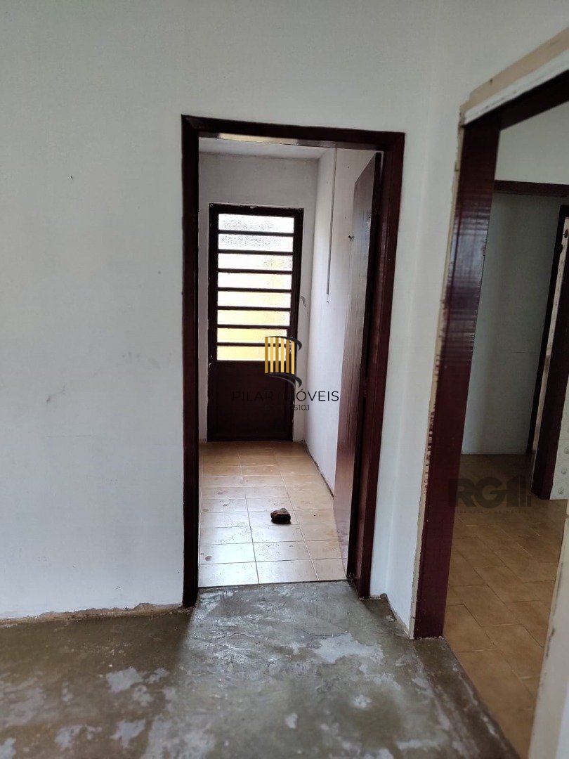 Casa para Venda - 247.37m², 4 dormitórios, 4 vagas - Partenon