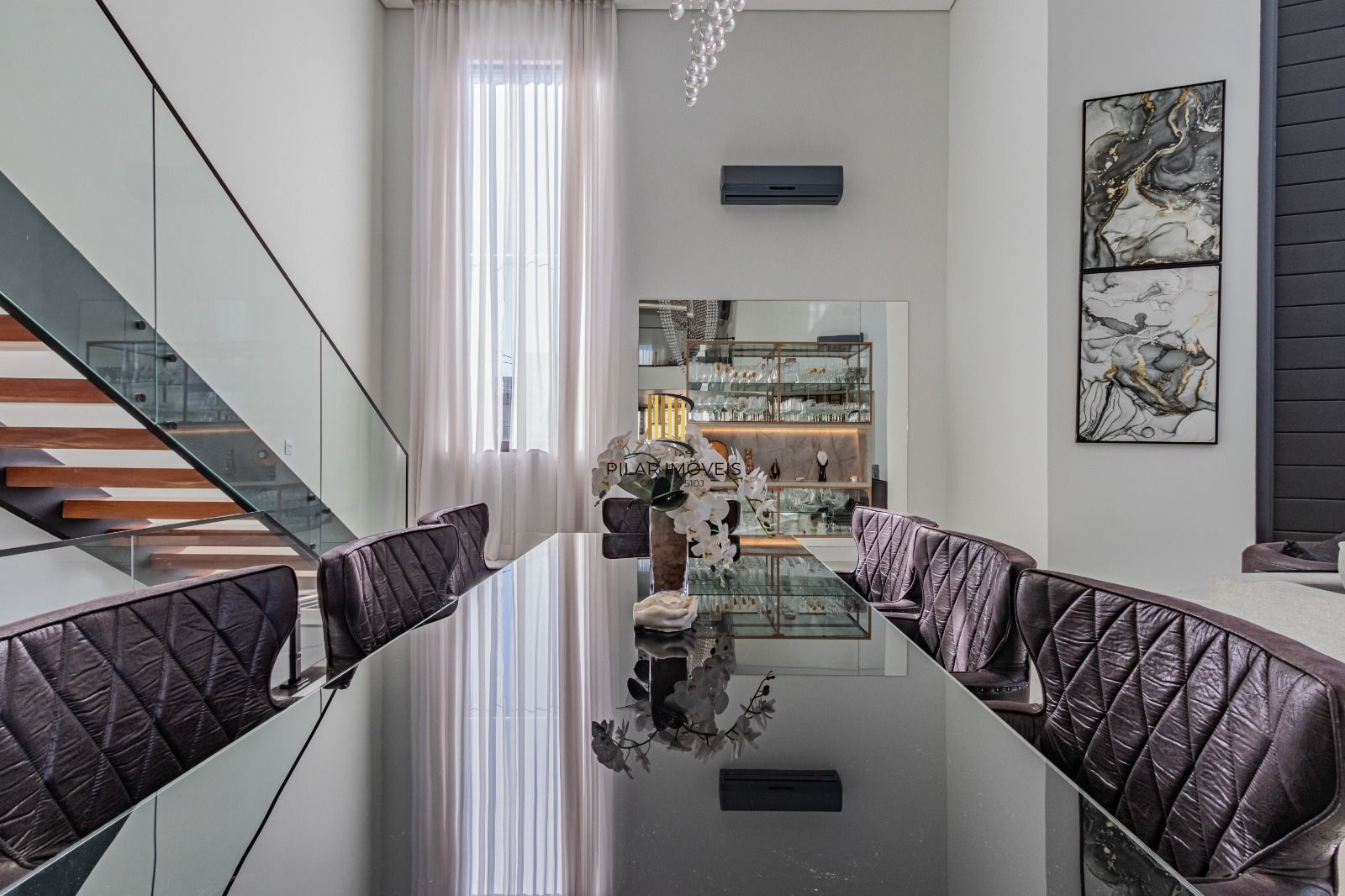 Casa de Condomínio 4 dormitórios no bairro São Vicente