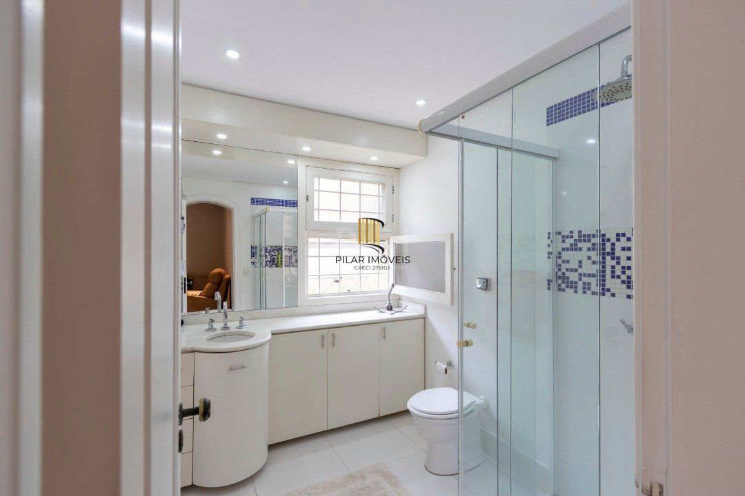 Casa para Venda - 800m², 3 dormitórios, sendo 3 suites, 4 vagas - Vila Assunção