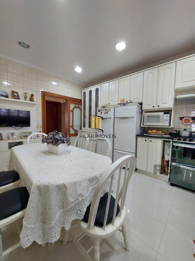 Casa de Condomínio 3 dormitórios no bairro Nonoai