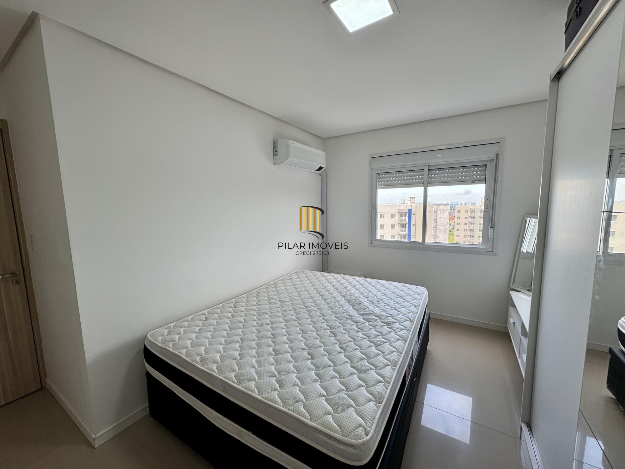 Apartamento de 2 dormitórios, 1 suíte e 1 vaga, em Canoas.
