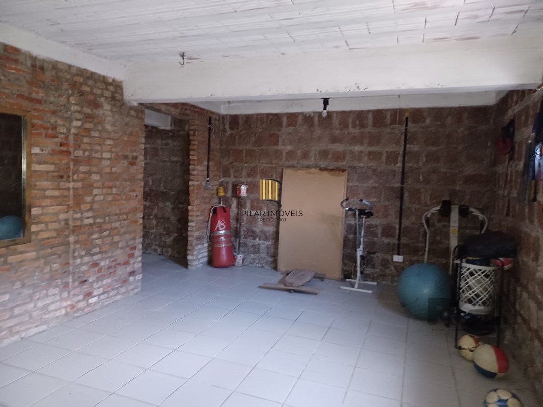 Casa 3 dormitórios no bairro Vila Nova