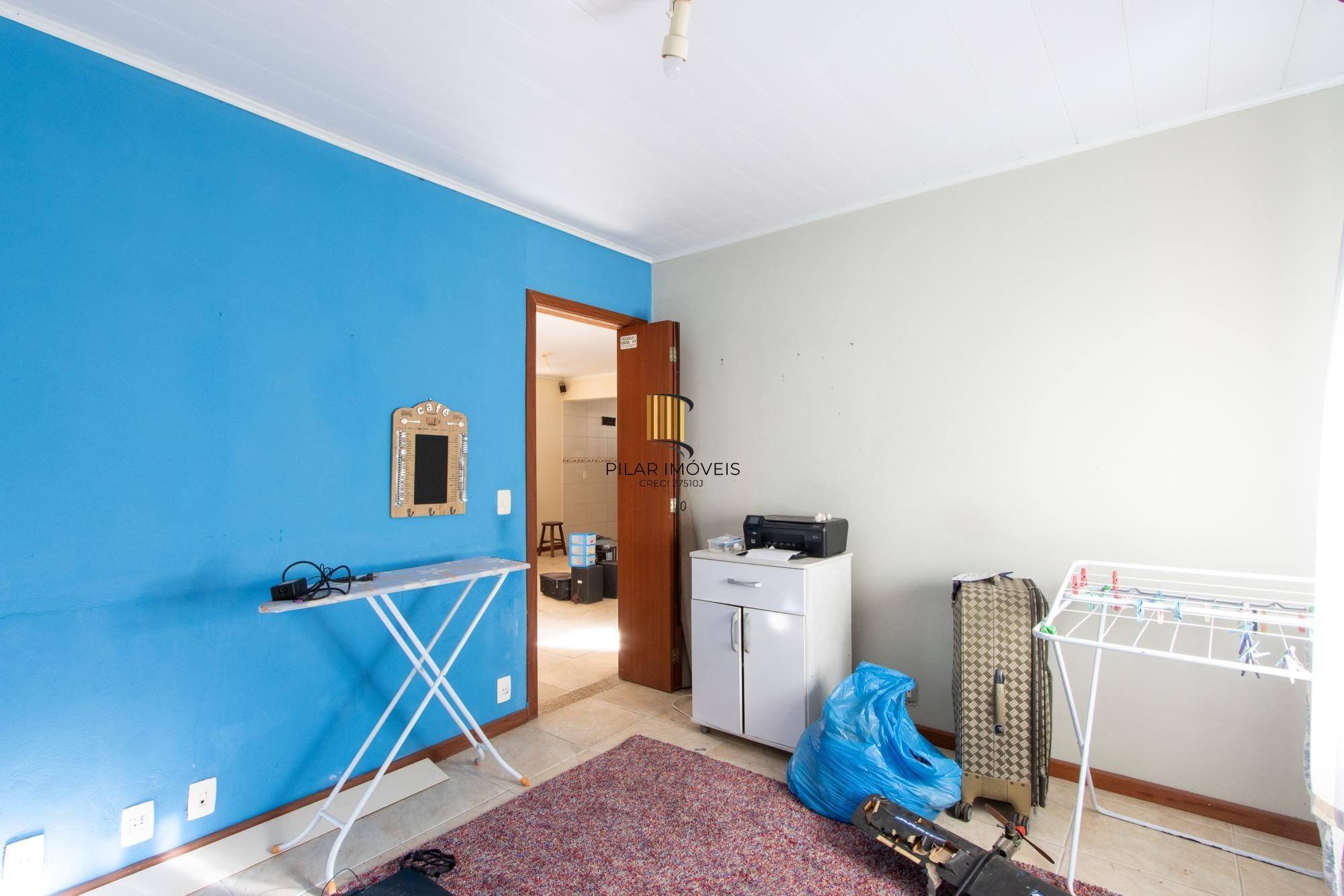 Casa de alvenaria com 104,37m² 3 dormitórios sendo 1 suíte, 2 vagas cobertas