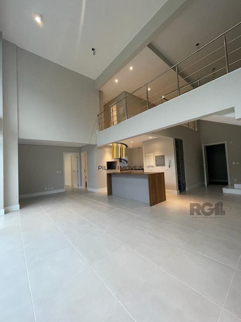 Duplex em Condomínio
