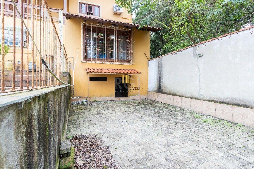 Casa Condominio para Venda - 386m², 3 dormitórios, sendo 2 suites, 2 vagas - Espirito Santo