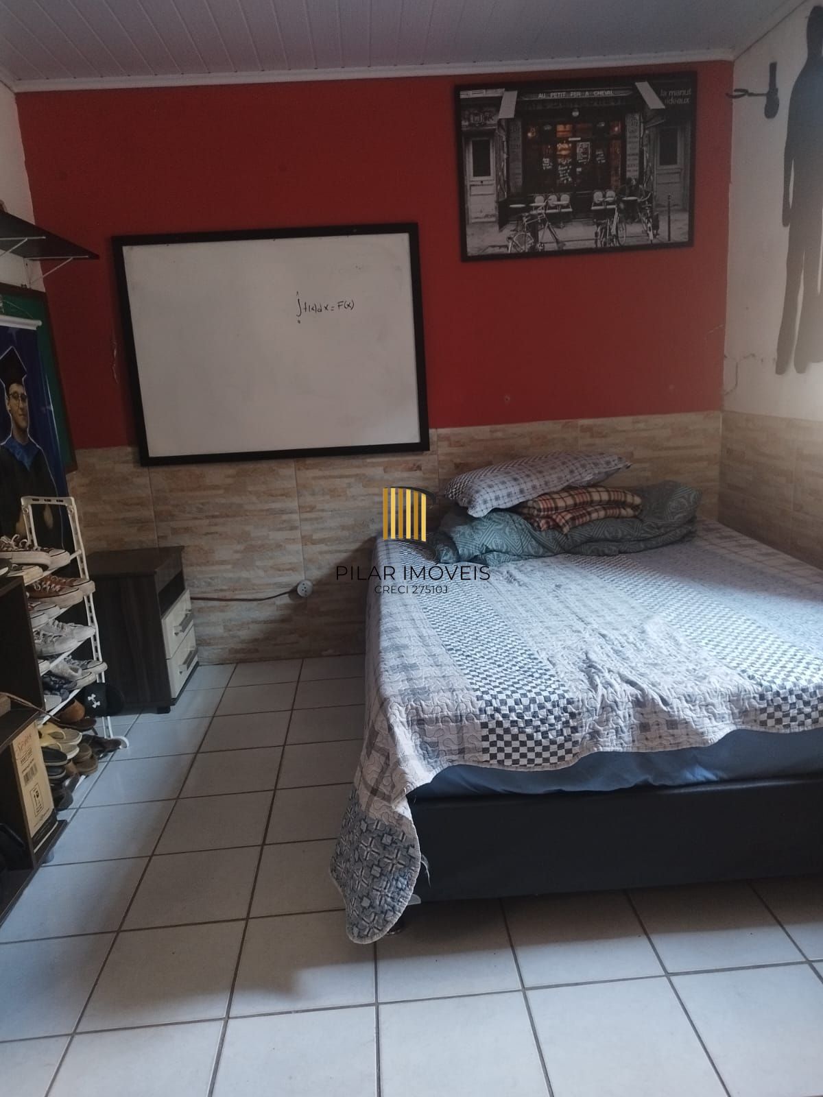 **Casa Residencial em Santa Tereza, Porto Alegre, RS - Oportunidade Única!**