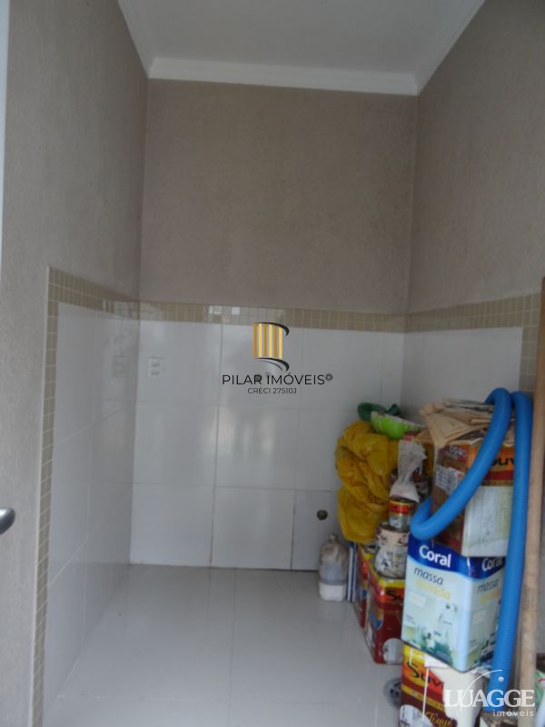 Casa para Venda - 305m², 3 dormitórios, sendo 3 suites, 4 vagas - Nonoai