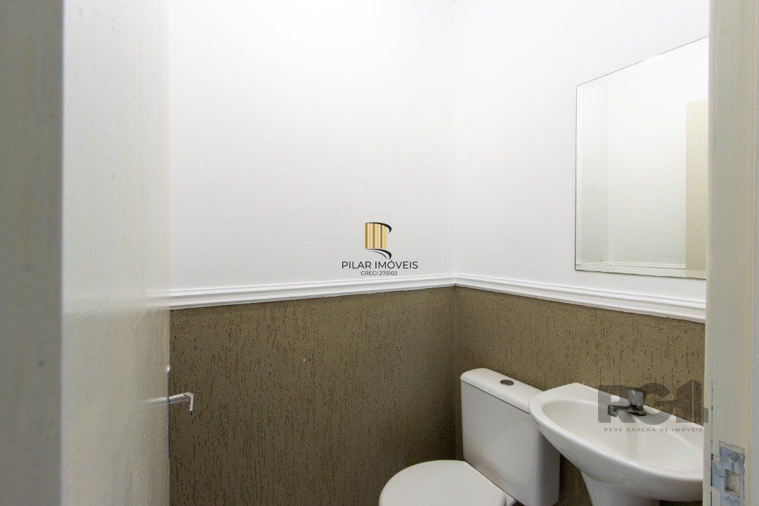 Casa 3 dormitórios no bairro Espírito Santo