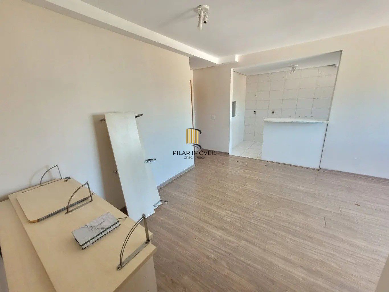 Apartamento com 3 dormitórios com 71m², vaga dupla no bairro Medianeira
