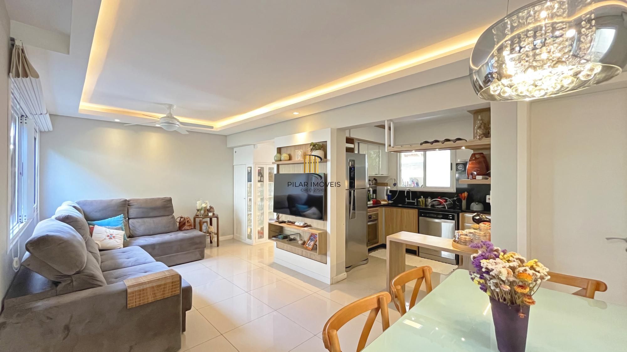 Casa em Condomínio com 3 quartos e 216m² à venda em Teresópolis, Porto Alegre.