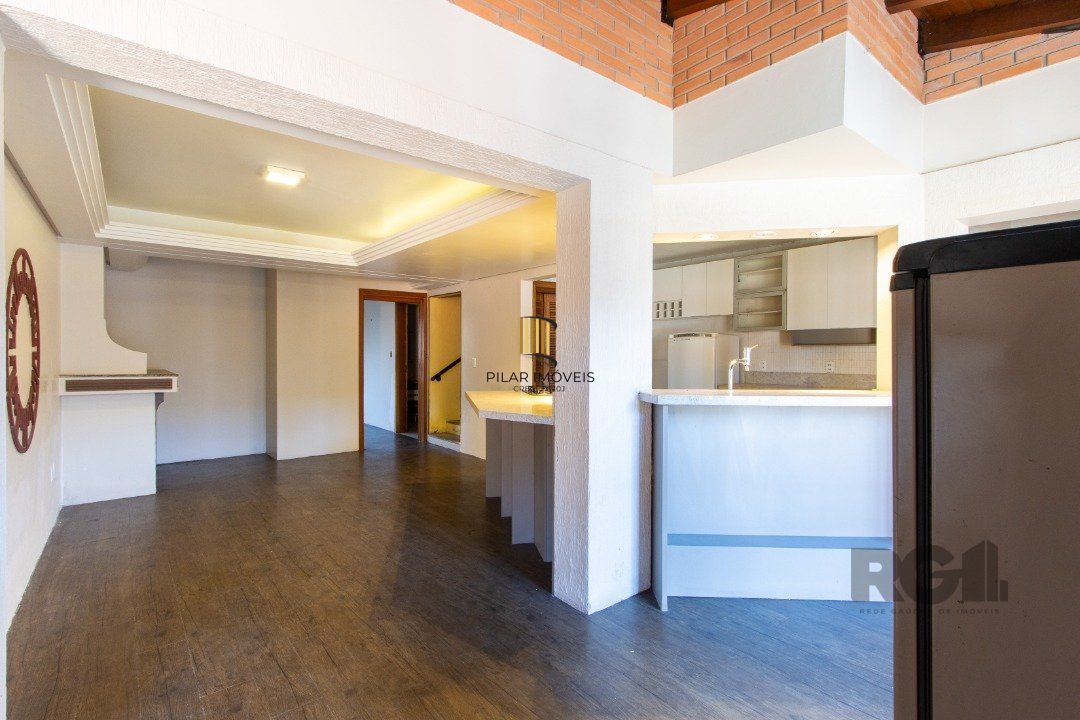Casa 5 dormitórios no bairro Nonoai