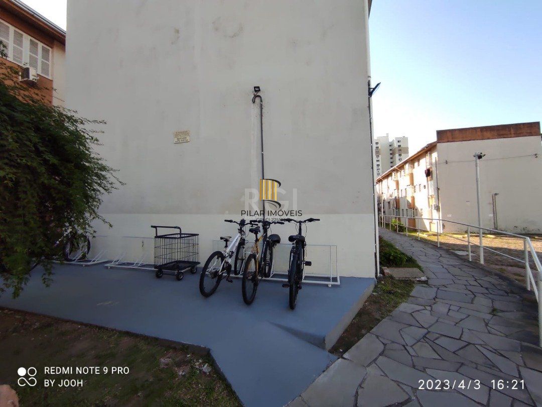 Apartamento 2 dormitórios no bairro Tristeza