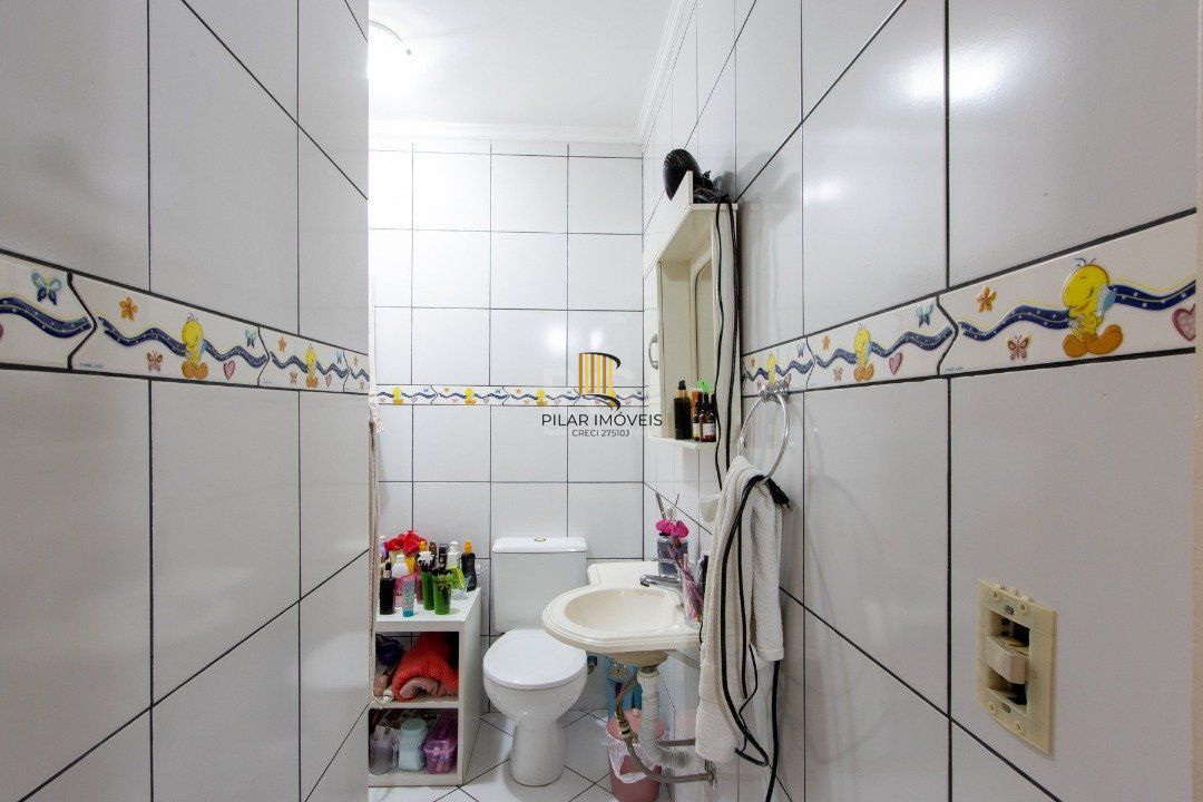 Casa 4 dormitórios no bairro Hípica