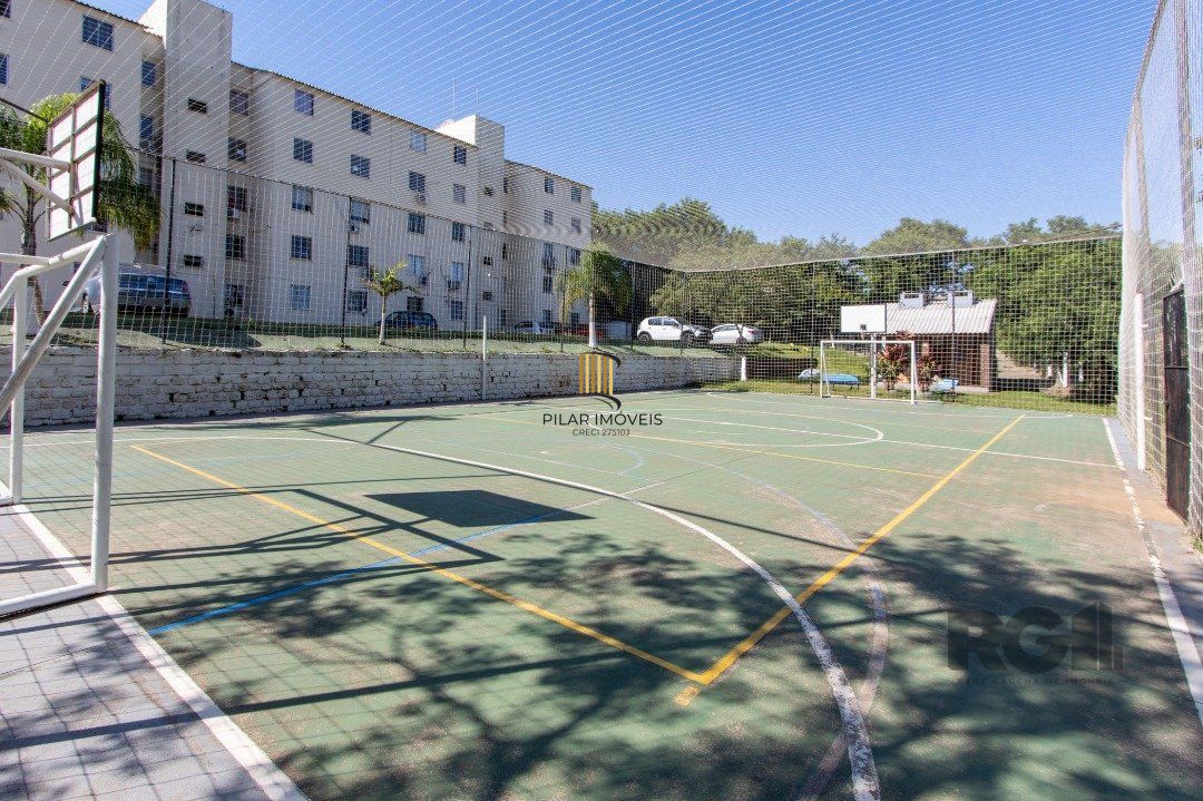 Apartamento semimobiliado com 2 dormitórios, banheiro social e 1vaga rotativa