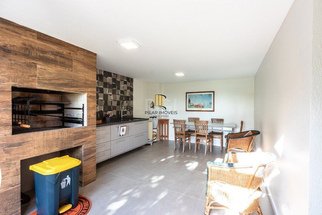 Casa para Venda - 226.96m², 3 dormitórios, sendo 2 suites, 3 vagas - Jardim Isabel