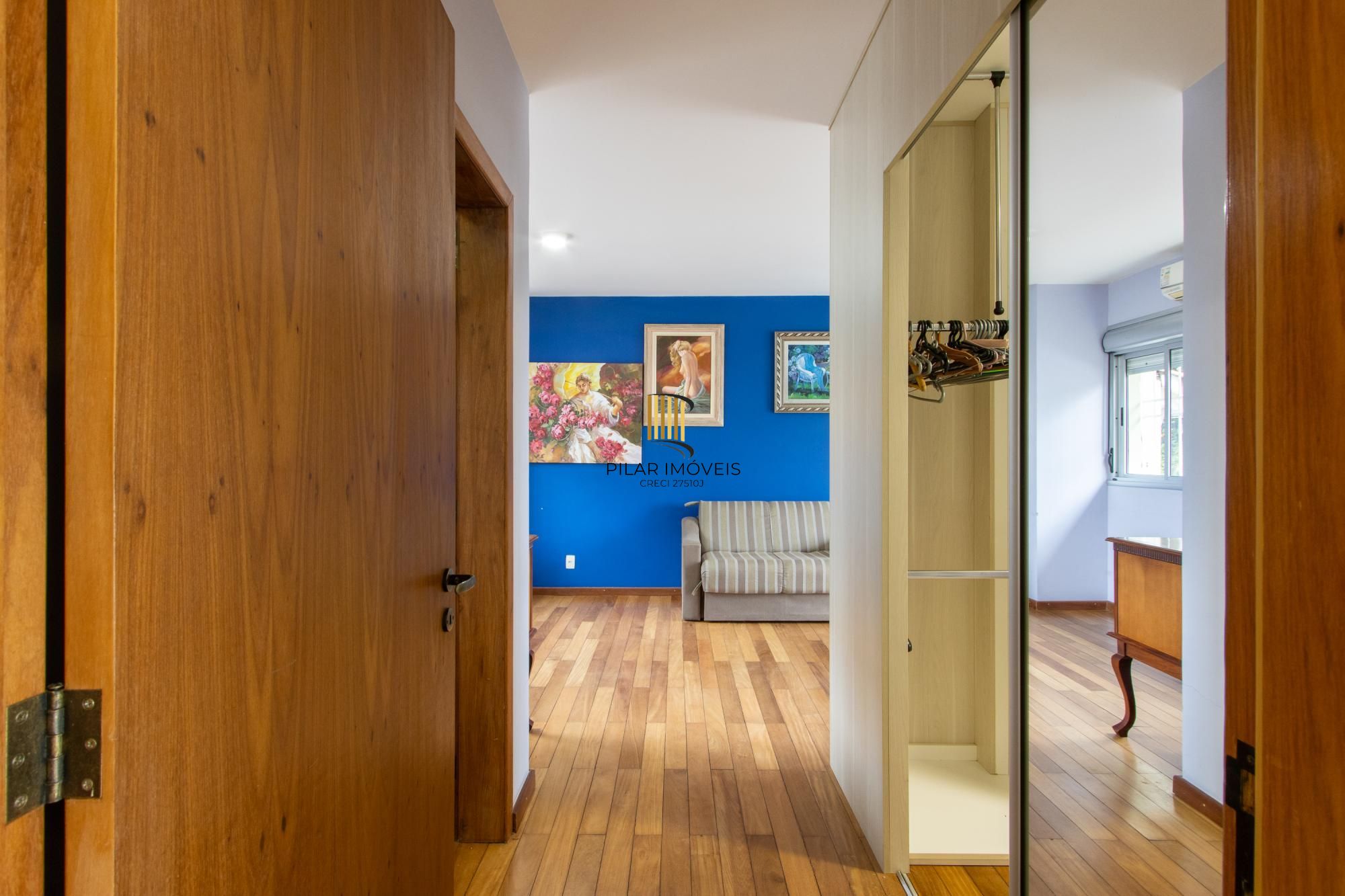 Casa para Venda - 470m², 3 dormitórios, sendo 1 suites, 6 vagas - Nonoai