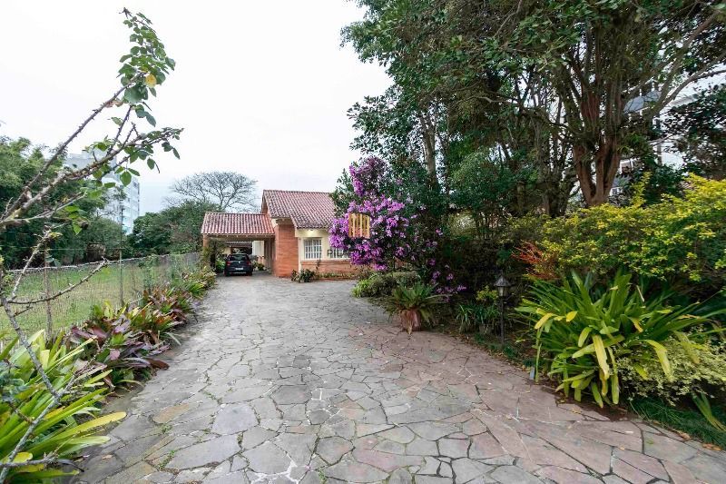 Casa para Venda - 231.72m², 4 dormitórios, sendo 1 suites, 3 vagas - Tristeza