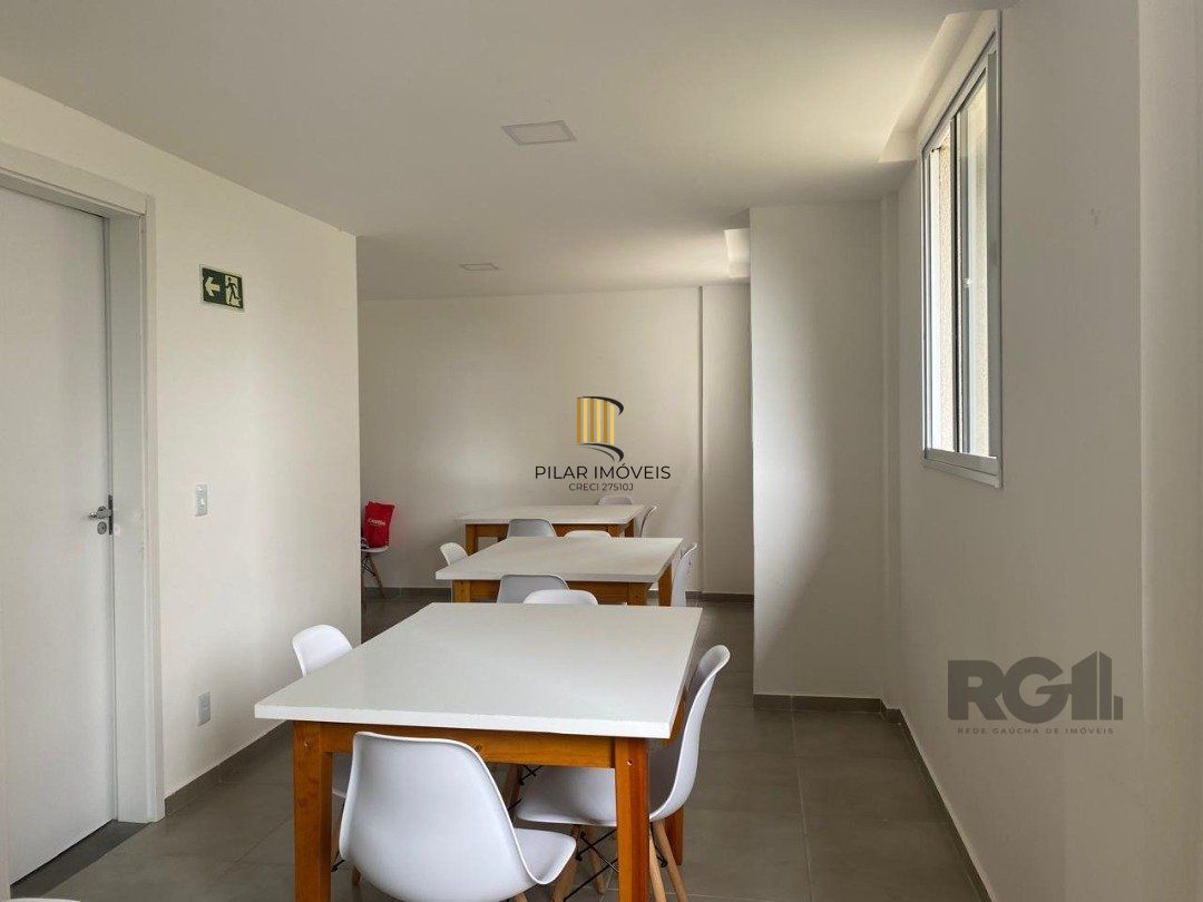 Apartamento 2 dormitórios no bairro Tristeza