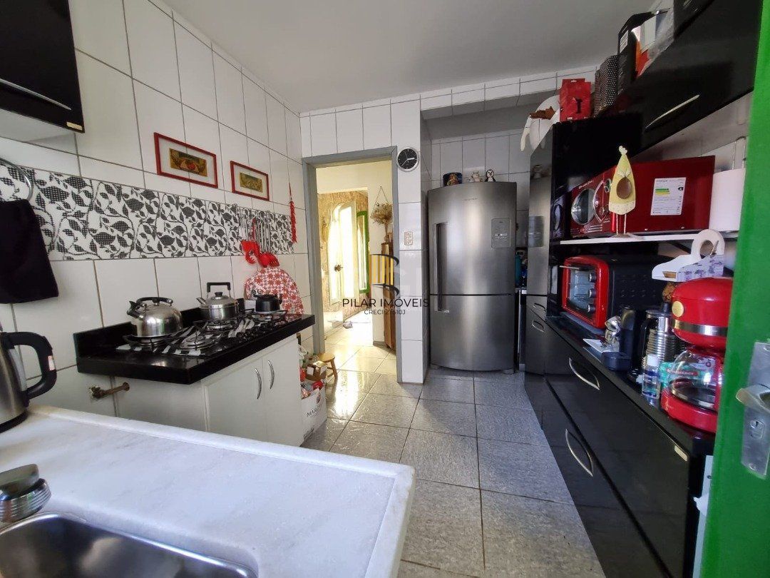 Casa 3 dormitórios no bairro Tristeza