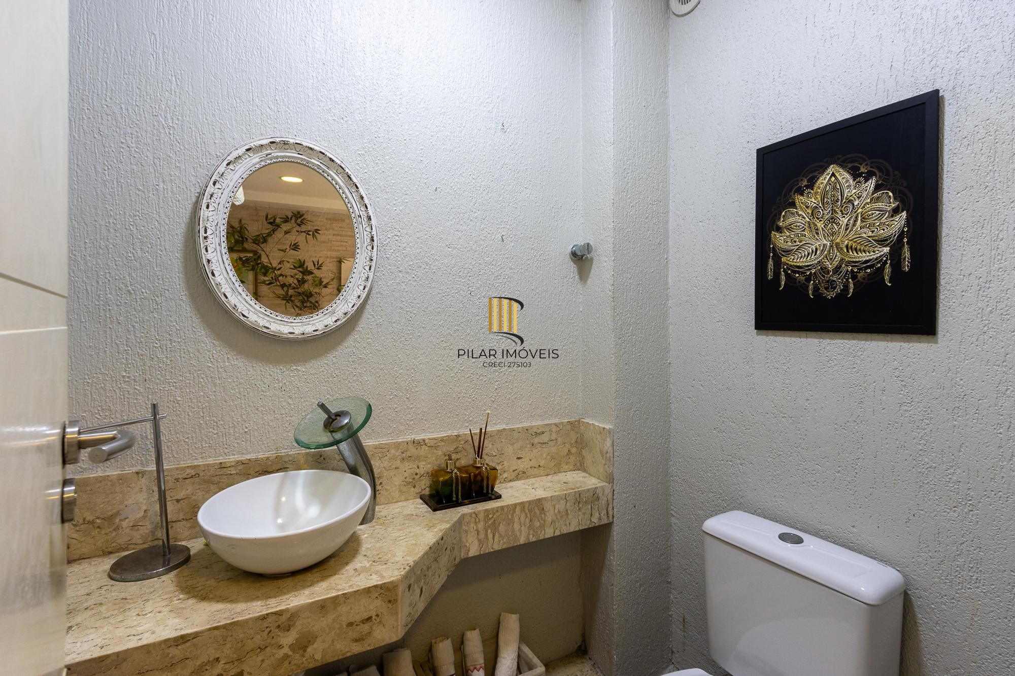 Casa 3 dormitórios no bairro Cristal