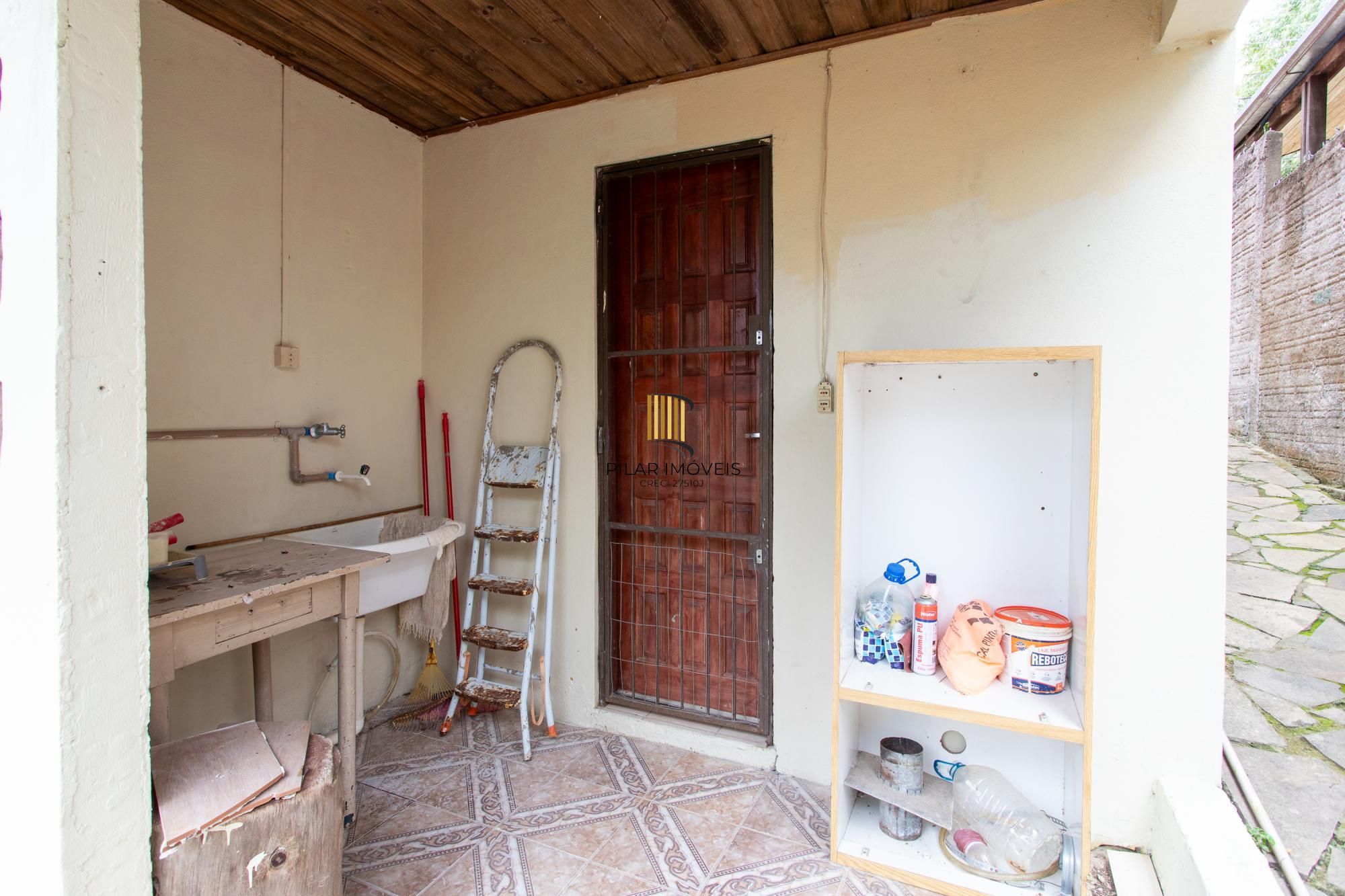 Casa 2 dormitórios no bairro Vila Nova