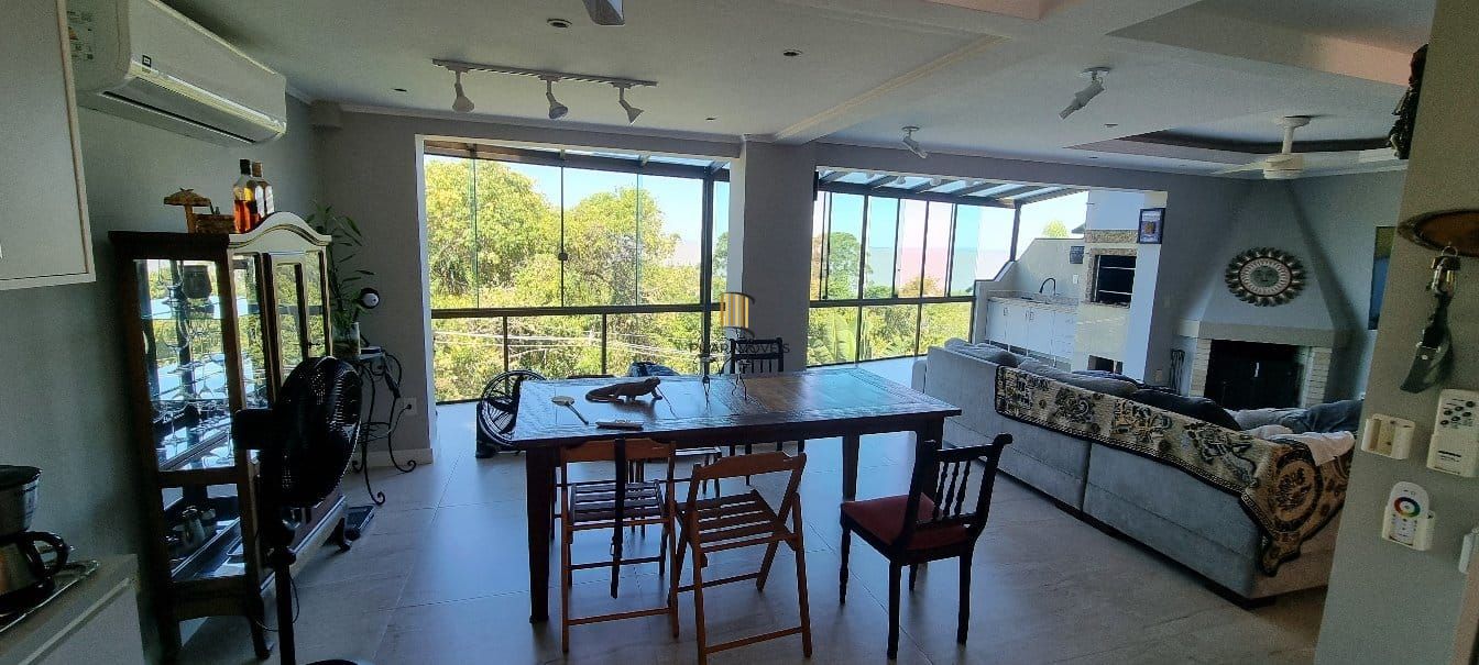 Casa de Condomínio 3 dormitórios no bairro Vila Conceição