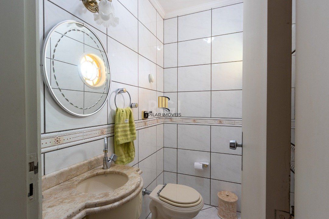 Casa para Venda - 280m², 4 dormitórios, sendo 1 suites, 3 vagas - Vila Assunção