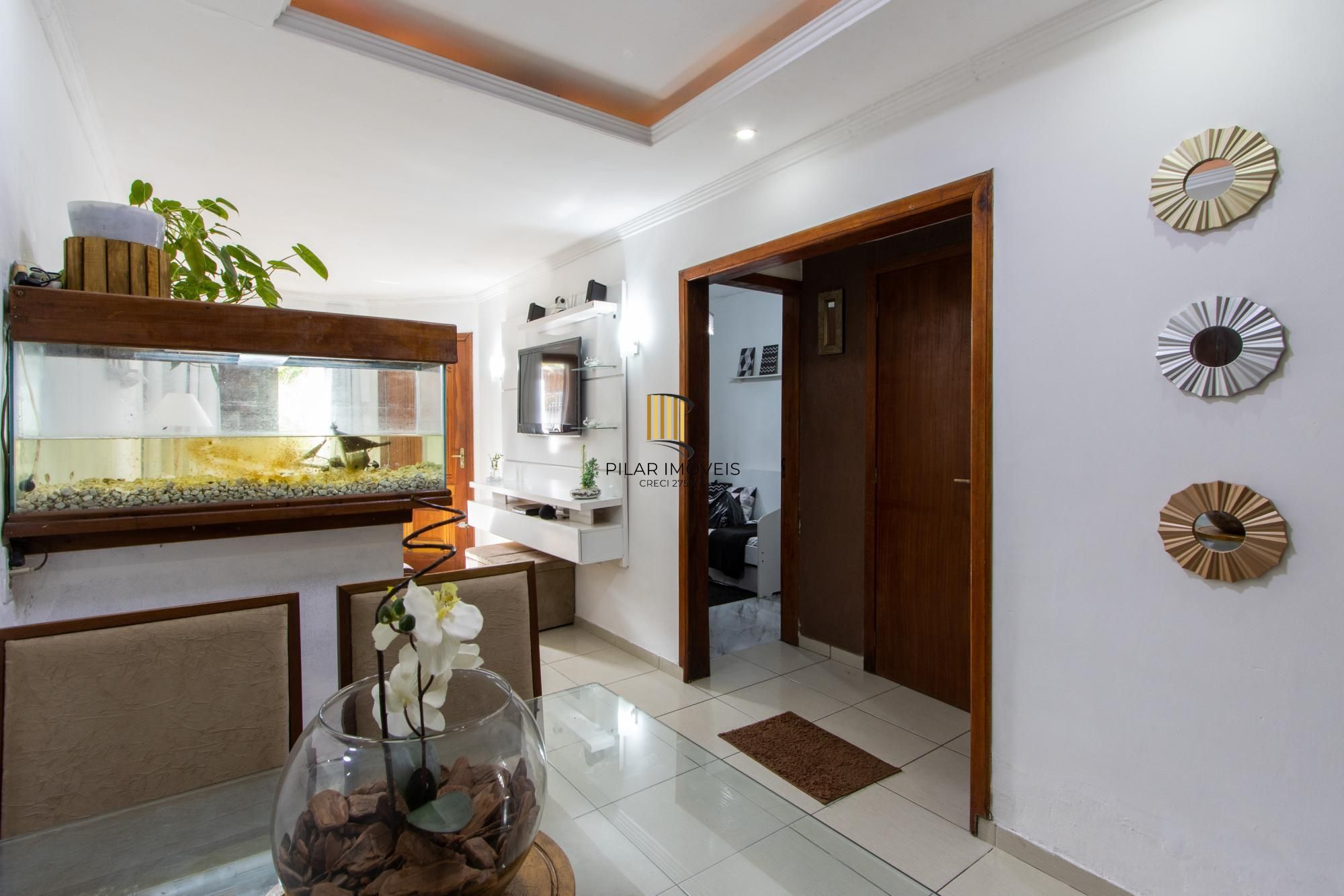 Casa/Sobrado  4 dormitórios com piscina