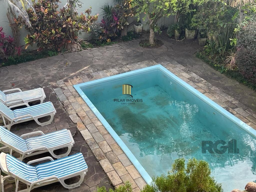 Casa 5 dormitórios no bairro Nonoai