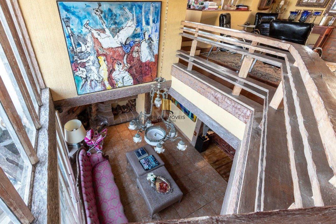 Casa para Venda - 418m², 4 dormitórios, sendo 1 suites, 2 vagas - Jardim Isabel