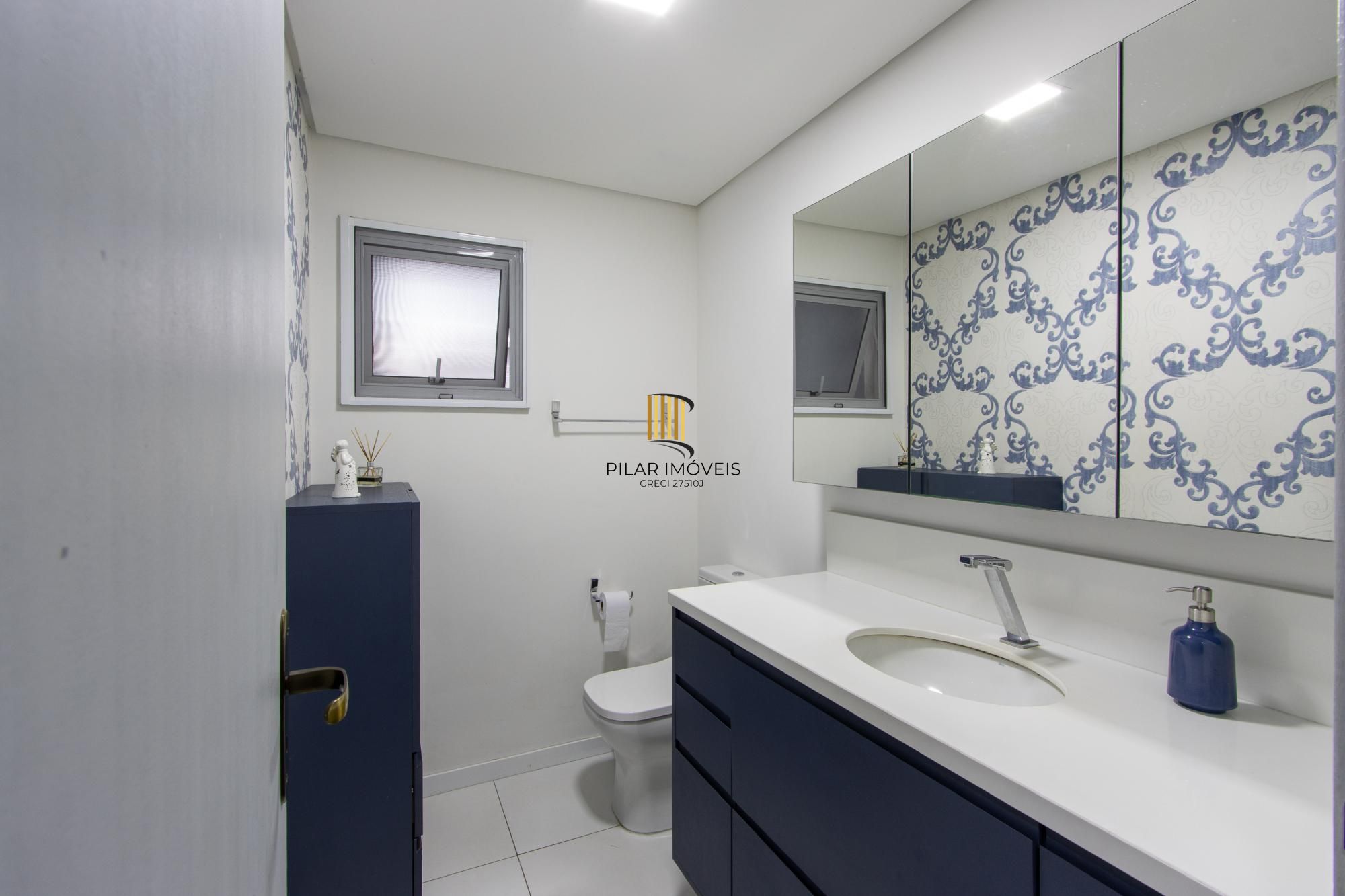 Casa TODA Reformada à Venda  – Mobiliada