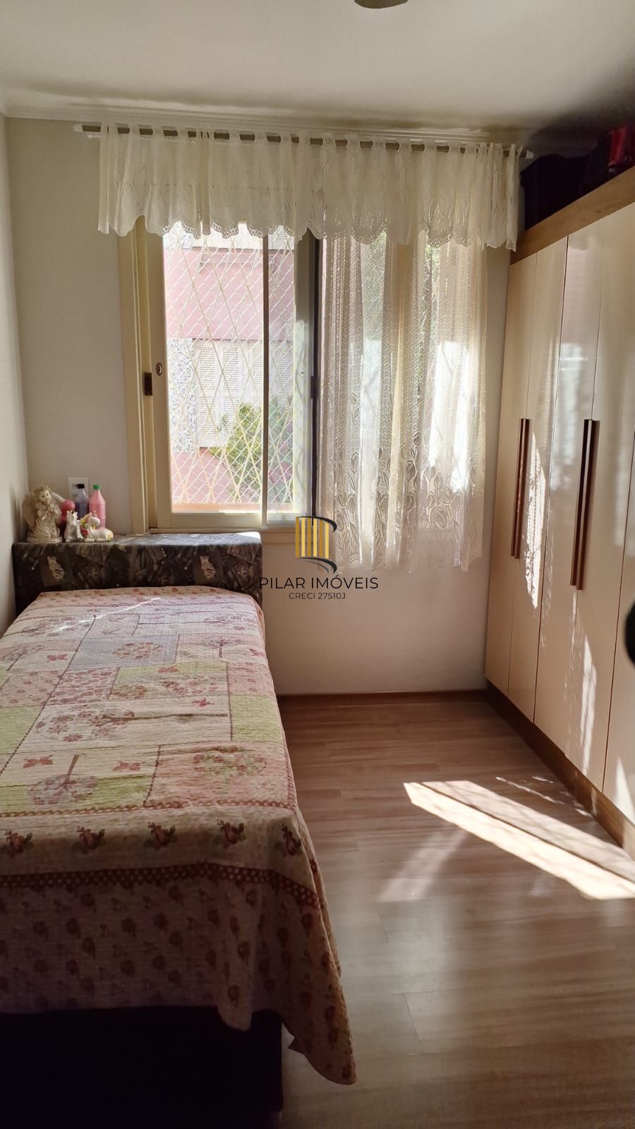 Apartamento  2 dormitórios,  garagem -  bairro Tristeza, Porto Alegre