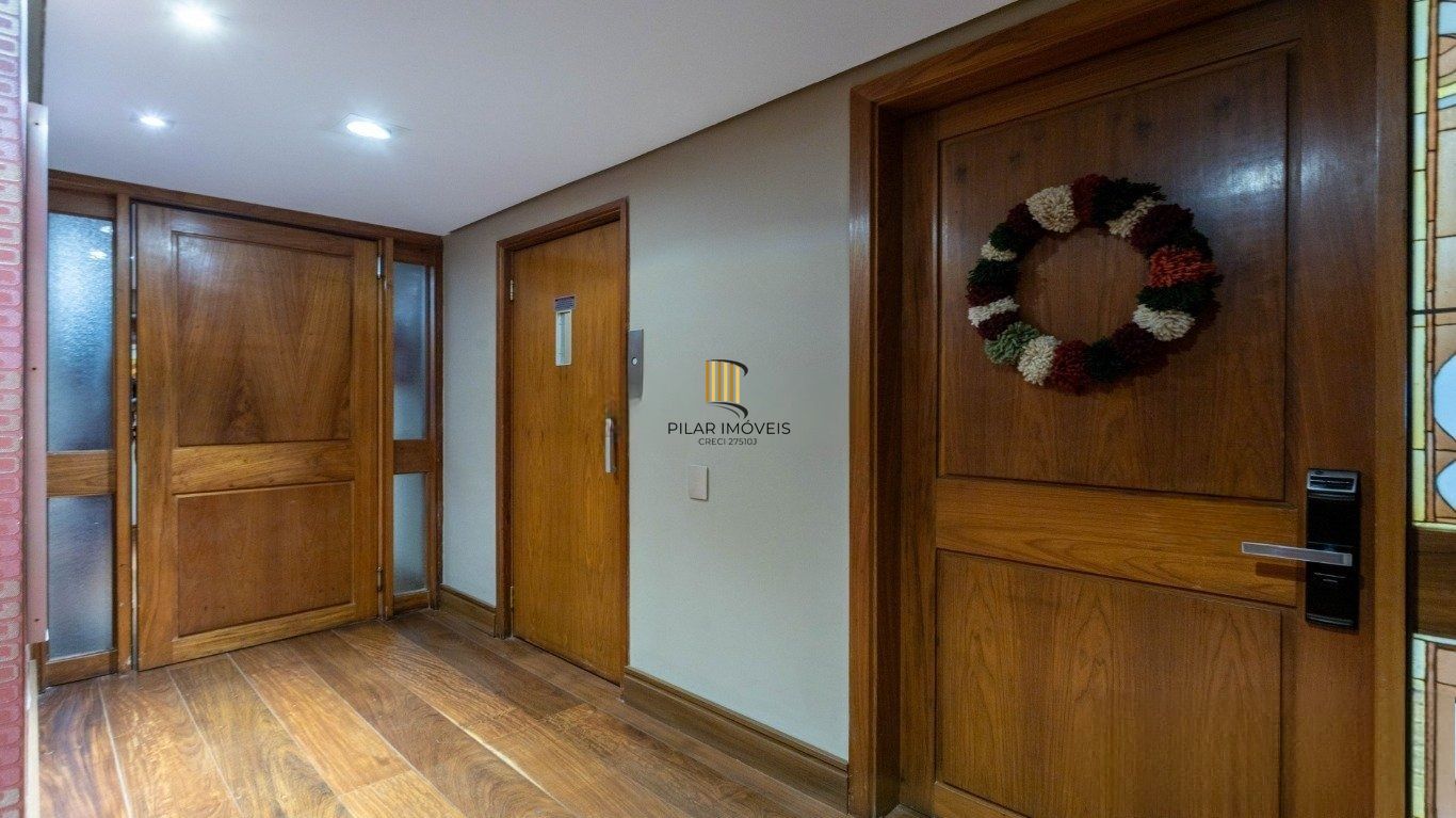 Apartamento193m² privativos,  3 dormitórios (2 suítes),  3 vagas