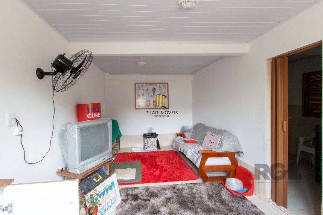 Casa 7 dormitórios no bairro Camaquã
