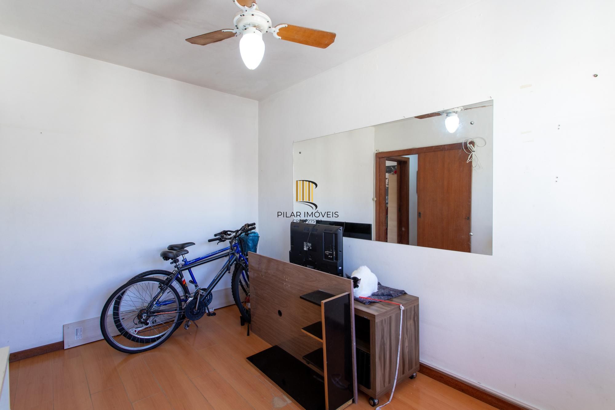 Apartamento 02 dormitórios I bairro Cristal
