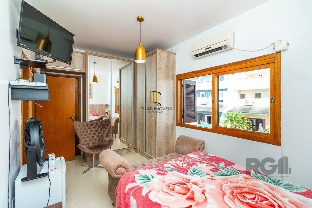 Sobrado no Lagos de Nova Ipanema com 149,54m², possui 03 dormitórios, sendo 1 suíte, garagem para 3 carros