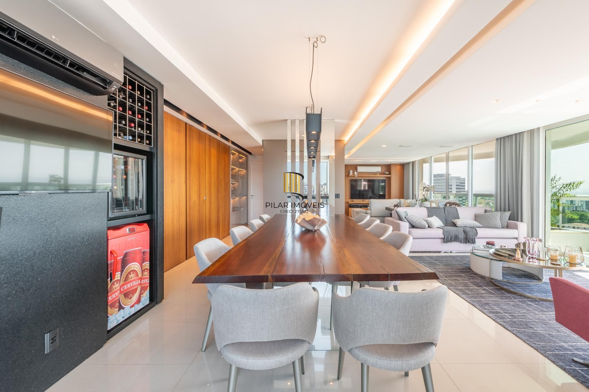 Apartamento com 204m², 3 dorm, 5 vagas no Petrópolis