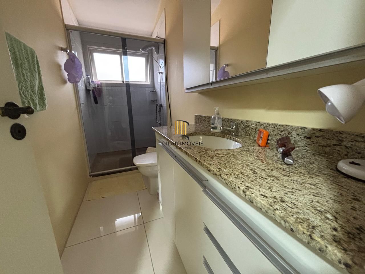 Excelente Casa 2 Dormitórios em Condomínio Fechado