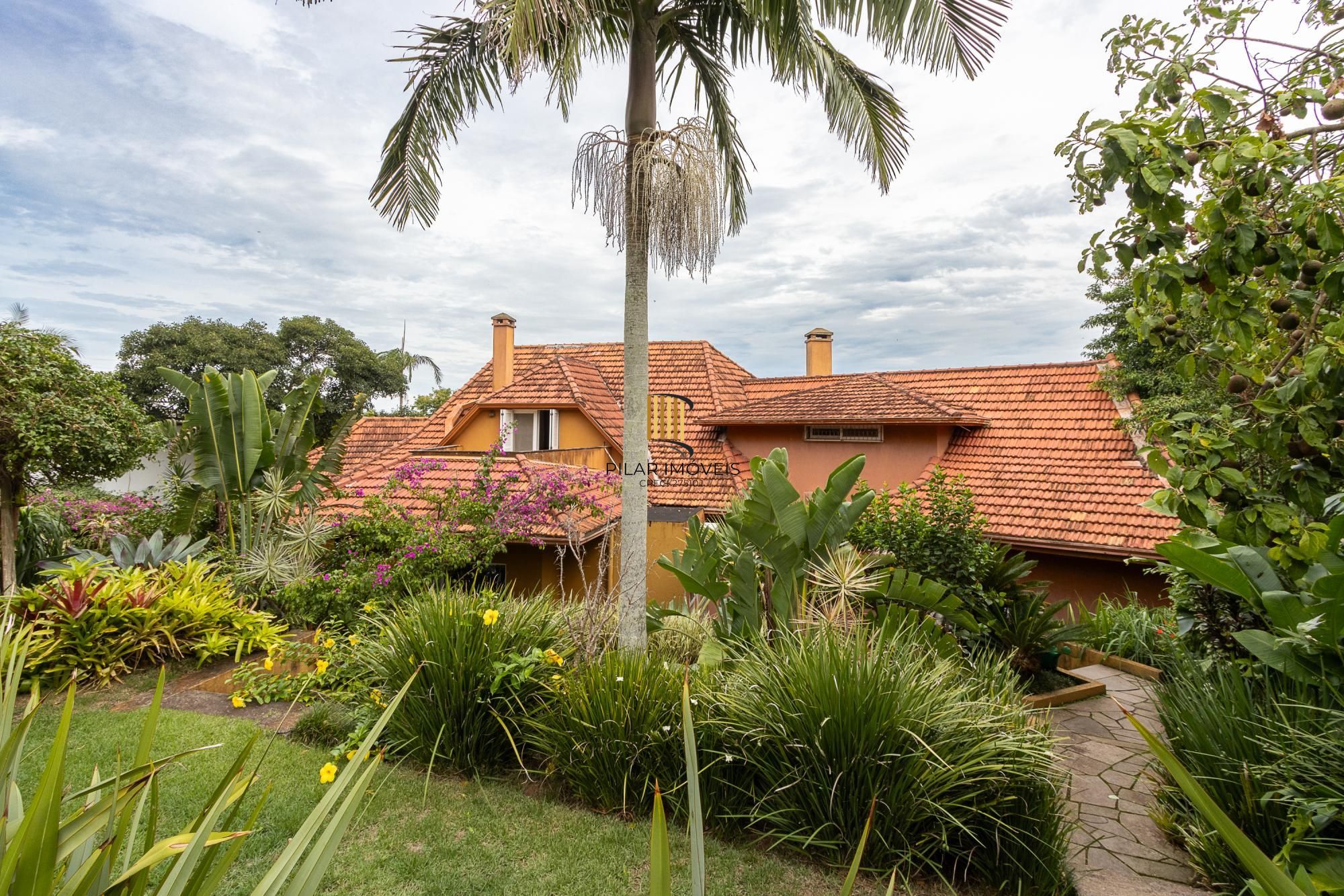 Casa 4 dormitórios no bairro Vila Conceição