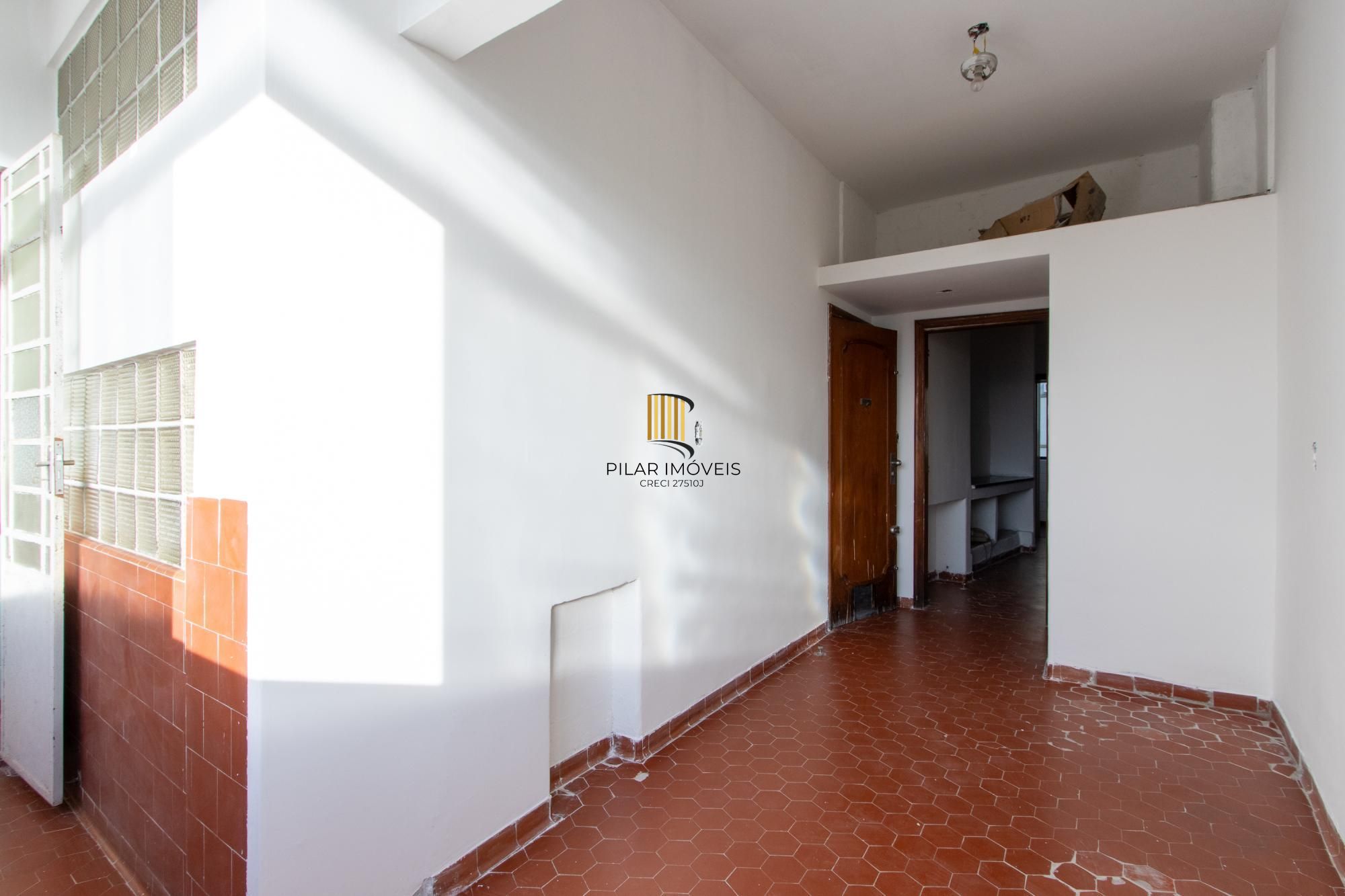 Apartamento para Venda - 238m², 3 dormitórios, sendo 1 suites, 1 vaga - Floresta